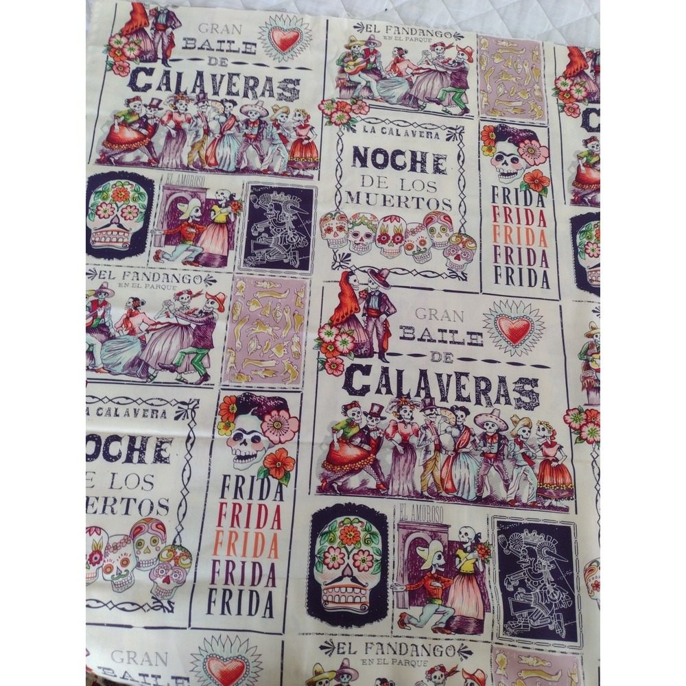 Alexander Henry "baile de calaveras" Cotton Fabric Cream Frida Skull 2 Yrds 2013